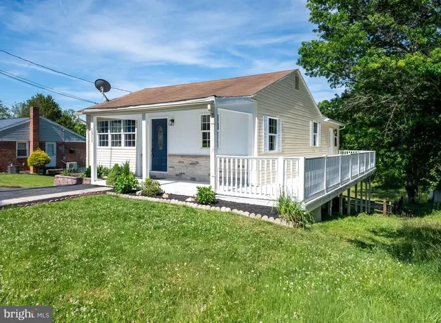 1311 Butter Ln, Reading