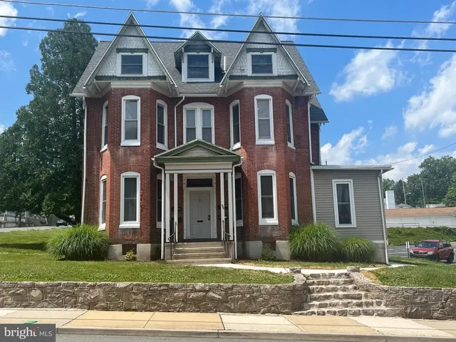 35 W Wyomissing Ave, MOHNTON