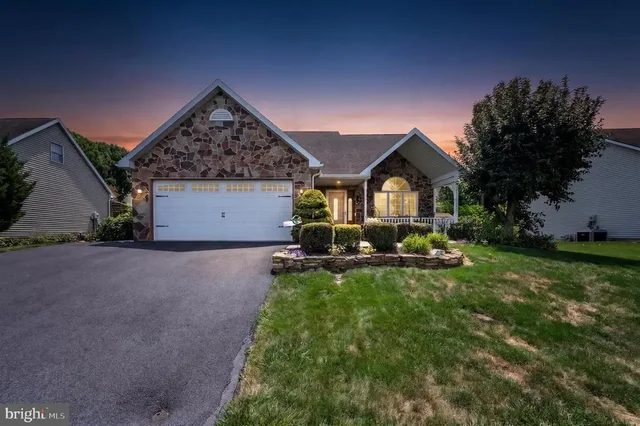 128 Hill Rd, Blandon